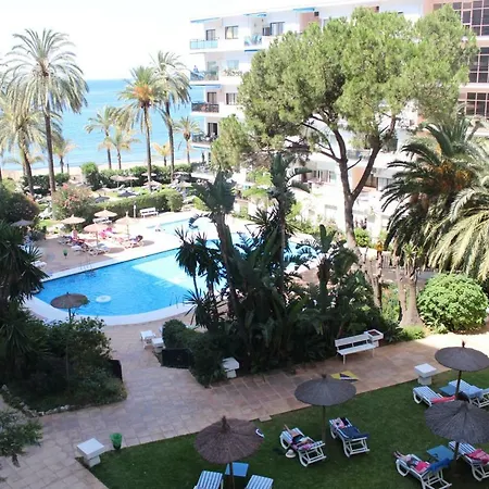 Apartment Two Bedroom In Heart Of